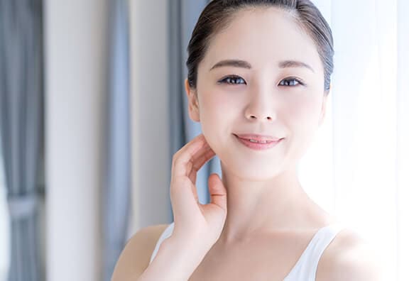 症状に合わせた治療で毛穴レスの美肌へ