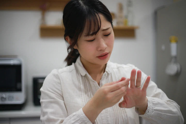 毛穴の開きや色素沈着などのリスクがあるから