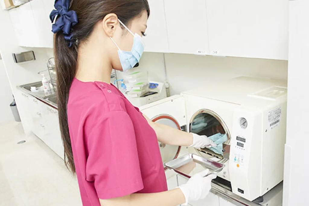 器具やピアスは完全滅菌