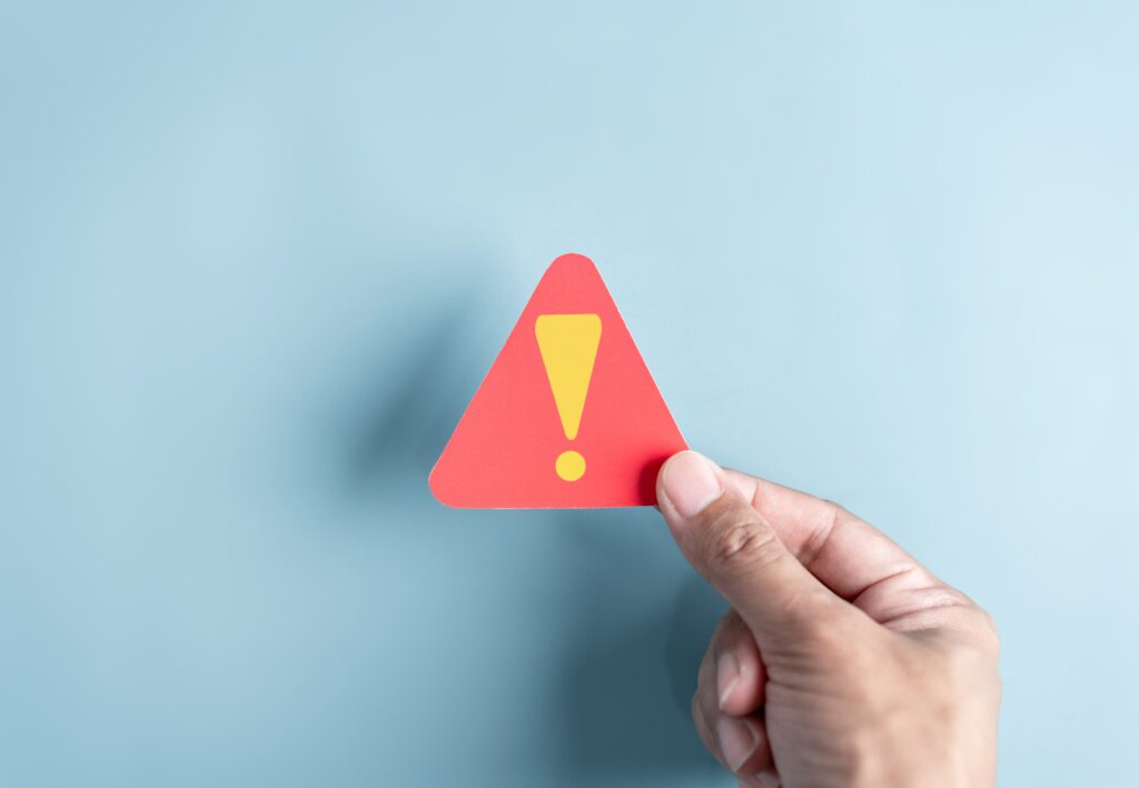 やってはいけない！ニキビのかさぶたを剥がす3つのリスク